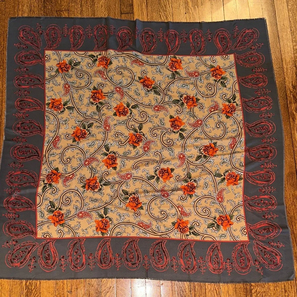 Vtg Filene’s Basement Very, Very Large Gray & Orange‎ Floral Paisley Square Wrap